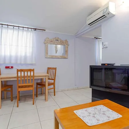 In - Istrien 41769 Apartment *